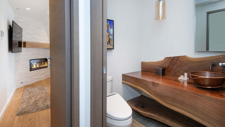 Golden Peak Penthouse