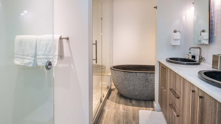 Golden Peak Penthouse