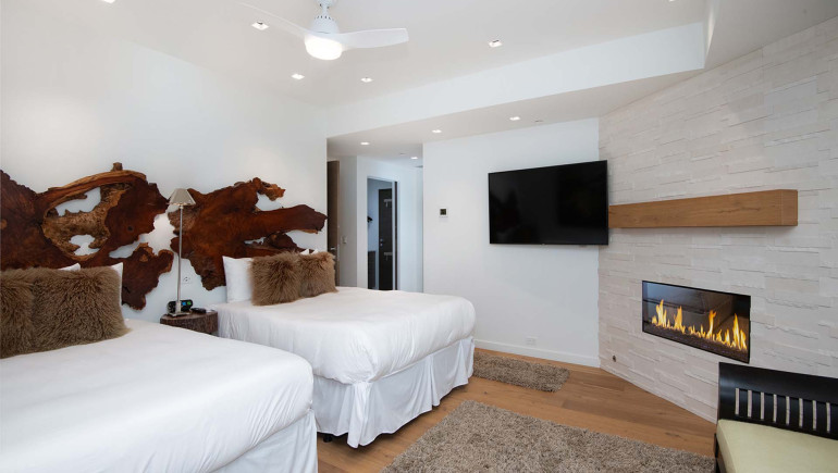 Golden Peak Penthouse