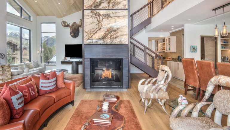 Golden Peak Penthouse