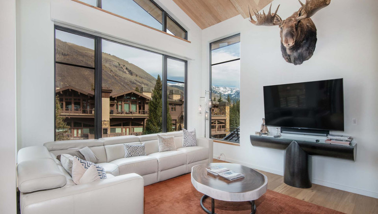 Golden Peak Penthouse